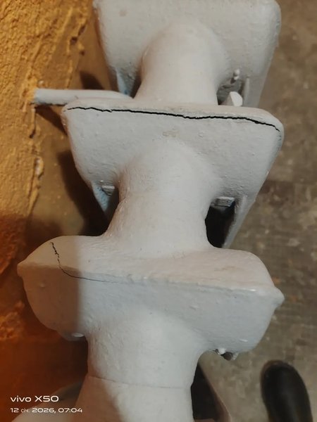 У киян тріснули батареї у під'їзді