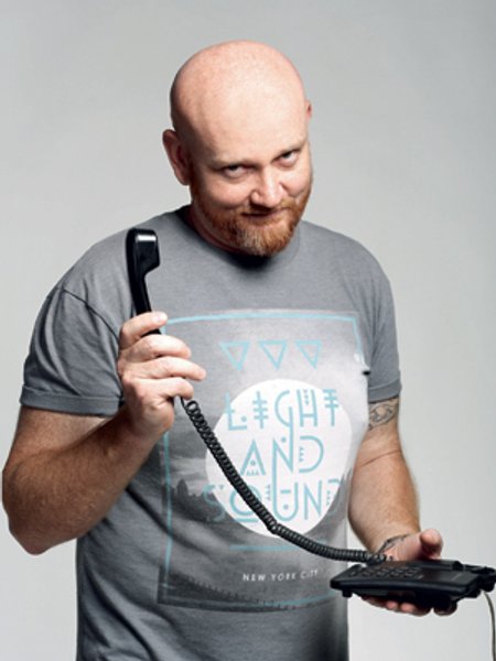 

Руслан Кидалов: "Даже машины неидеальны! Бывает, приходишь на кассу супермаркета и полчаса ждешь, пока система разрешит йогурт оплатить. А мы — живые люди"
