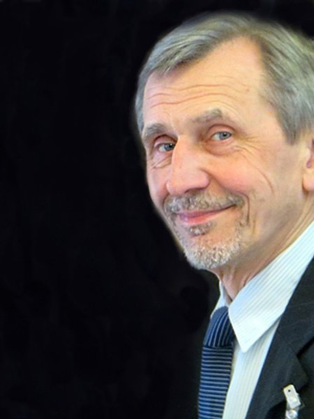 

Николай Рябчук: "Даже наша интеллигенция все еще подвержена средневековым мифам и стереотипам. Безусловно, у нас нет российского или, тем более, саудийского мракобесия, но и до европейской открытости и толерантности нам еще далеко"
