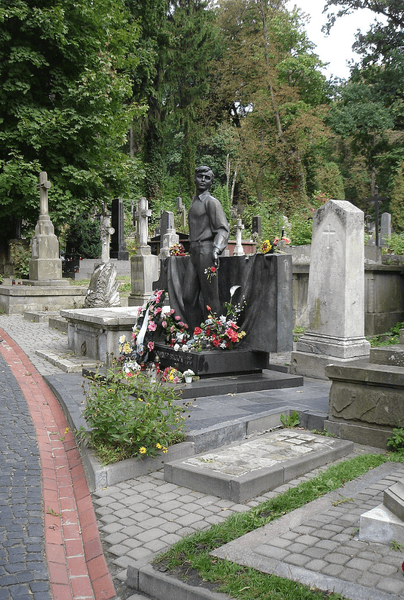 Могила Володимира Івасюка