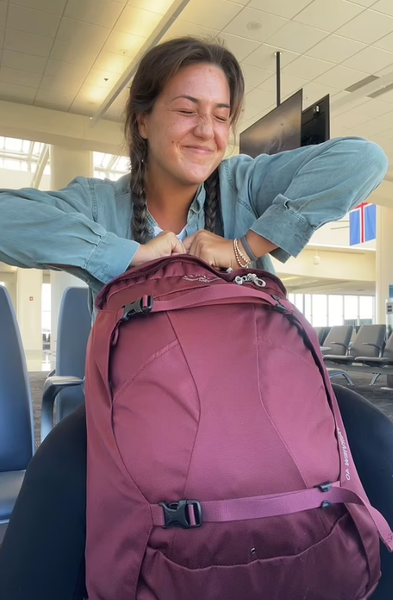 Чайові офіціантки, заощадження, подорожі, туризм, відпочинок, мандрівки Європою, фото, курйози