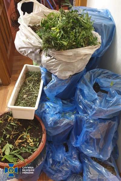 СБУ, патріоти за життя