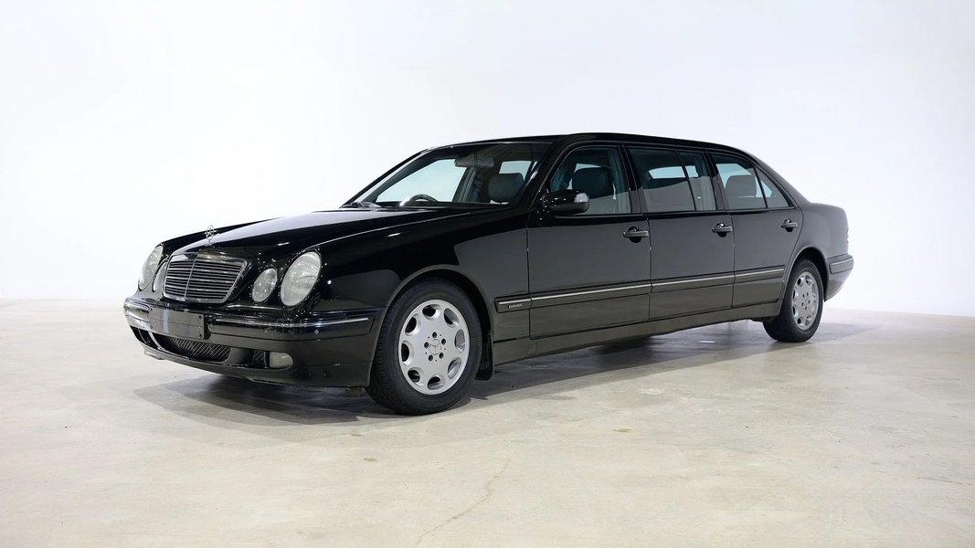 Шестидверный лимузин Mercedes E-Class W210