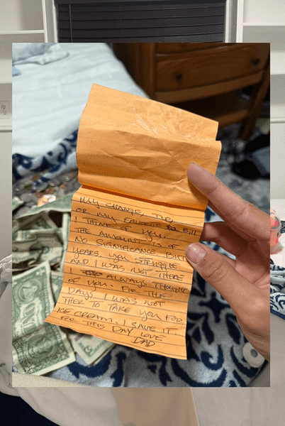 Отец оставил трогательную записку дочери, копилка, деньги из копилки, наполнял годами, письмо для дочери, подарок дочери