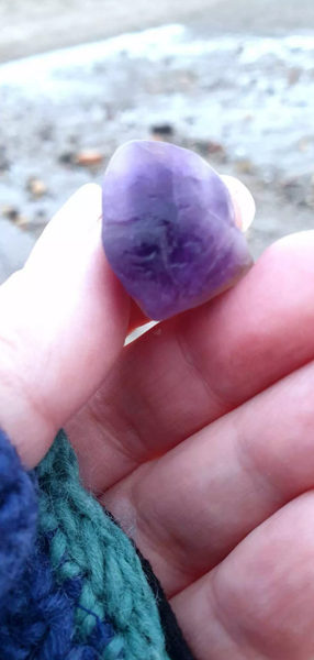 Аметист на пляжі, Міранда Гекл, Шотландія, камінь, коштовне каміння, знахідки, фото