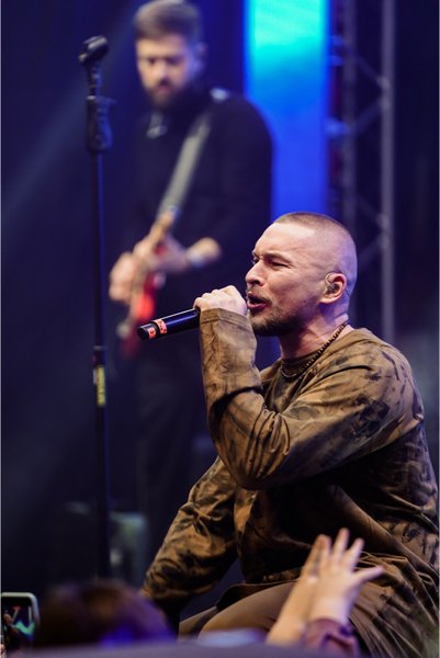 Под подушкой, благотворительное мероприятие, Киев, звездные гости, KAZKA, TVORCHI, ALEKSEEV,