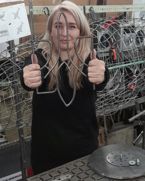 Виктория Табачная, трезубец, металлическая проволока, изделия из металлической проволоки, изделия из металла