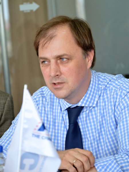   Игорь Перегинец: "У нас ведь какие взаимоотношения между законодательной и исполнительной властью? Мы написали как умели, а вы, лузеры, не можете исполнить" 