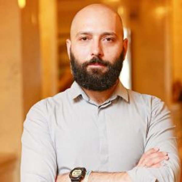   Артем Романюков, сооснователь SaveEcoBot, советует, как выбрать бытовой датчик измерения воздуха и установить его дома 