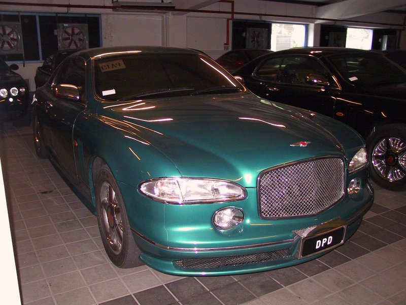 Эксклюзивное купе Bentley