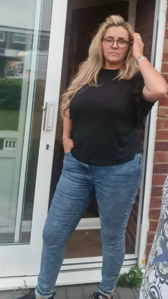 Ленце стер към промените в живота История за загуба на тегло Linzi Steer Ghostbuster