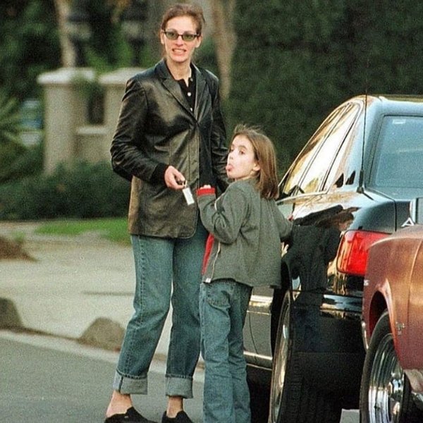 эмма робертс, джулия робертс