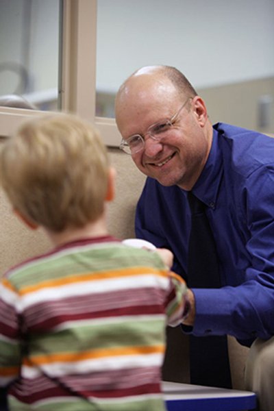 

Стивен Камарата: "Когда в семье появляется первый ребенок, родители обнаруживают, что в комплекте к нему не прилагается инструкция по применению"

