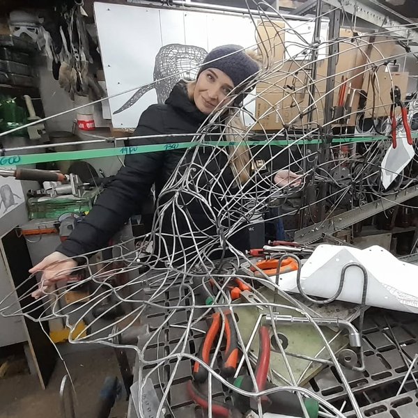 Виктория Табачная, кит из металлической проволоки, изделия из металлической проволоки, изделия из металла