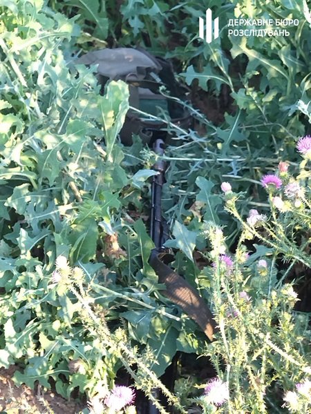 автомат в траве, нападение на пограничников, фото