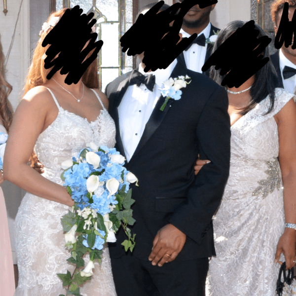 Свадьба, курьезы Невеста и свекровь в белых платьях