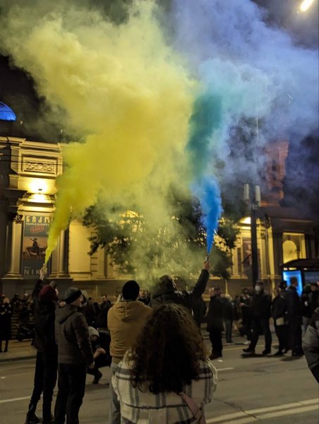 флаг Украины на митингах в Грузии, протесты в Грузии обостряются