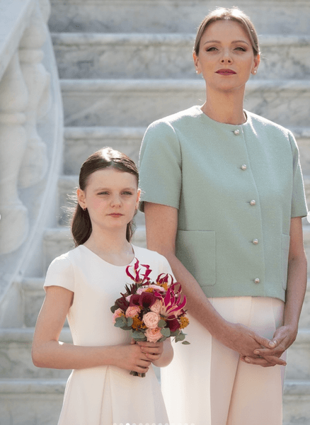 Княгиня Шарлен с дочерью