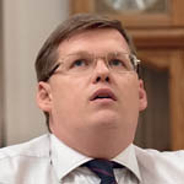 
Павел Розенко
о том, кто будет претендовать на помощь государства после повышения тарифов
