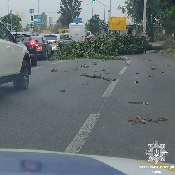 киев ураган, киев ураган фото, град киеве, погода в киеве