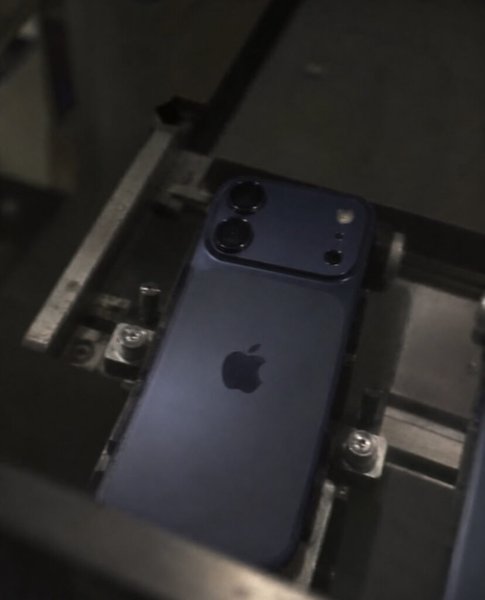 Базовий iPhone 18