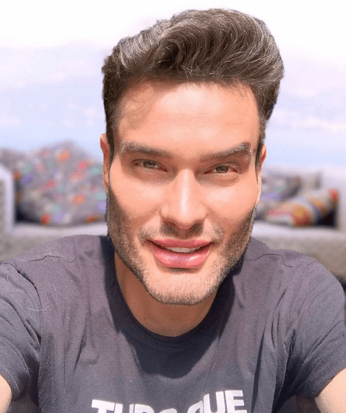 "Живой Нострадамус", Атос Саломе, провидец, предсказание, общение с мертвыми, ИИ, технологии, Вселенная