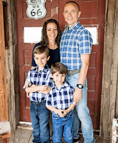 Семейството направило ДНК тест Семейство направи ДНК тест, седем, съпруг и съпруга, майка и син, биологичен баща, чужд син, грешка в клиниката, грешка на лекарите, друго семейство