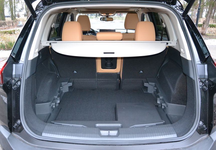 багажник Nissan X-Trail e-power, Nissan X-Trail, Nissan X-Trail 2024, Nissan X-Trail e-Power, новый Nissan X-Trail, гибрид Nissan X-Trail