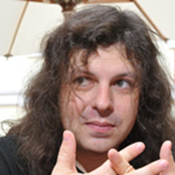 
Дмитрий Кузьмин
об империи зла, выстроенной Путиным 
