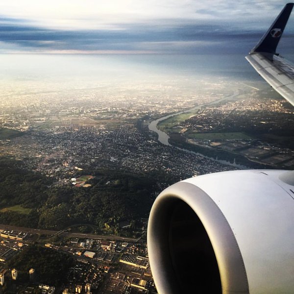 Пилот наказал пассажирку за нарушение правил безопасности, туризм, самолет, курьезы, социальные сети, скандал, приколы