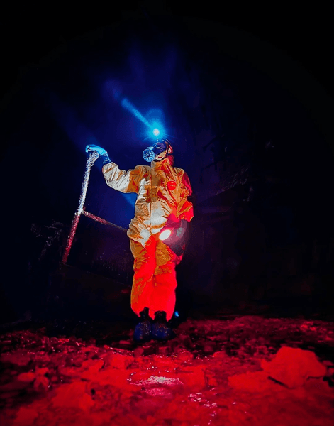 туннель исследователи защитные костюмы