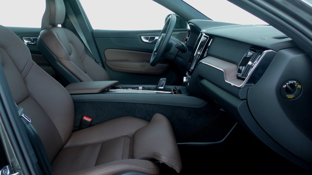 вольво xc60, фото, салон, передние сидения