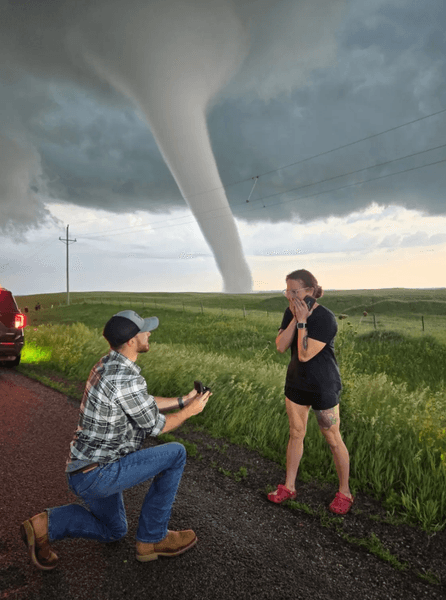Брайс Шелтон і Пейдж Бердомас заручилися