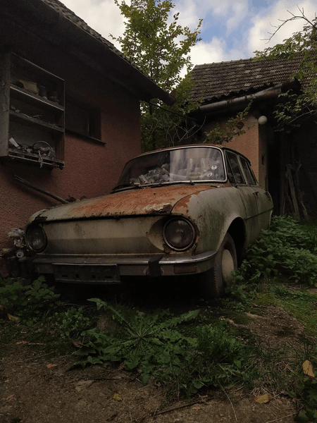 Брошенная машина