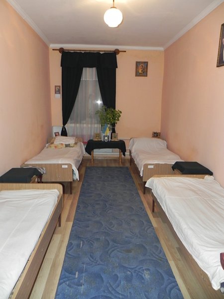 Лычаковская колония, условия содержания заключенных, права заключенных