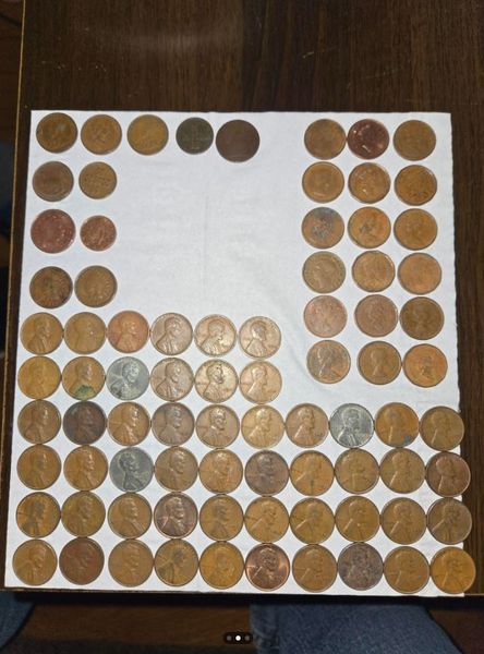 Чоловік знайшов монети в банці з-під кави, скільки коштують артефакти, цікаві знахідки