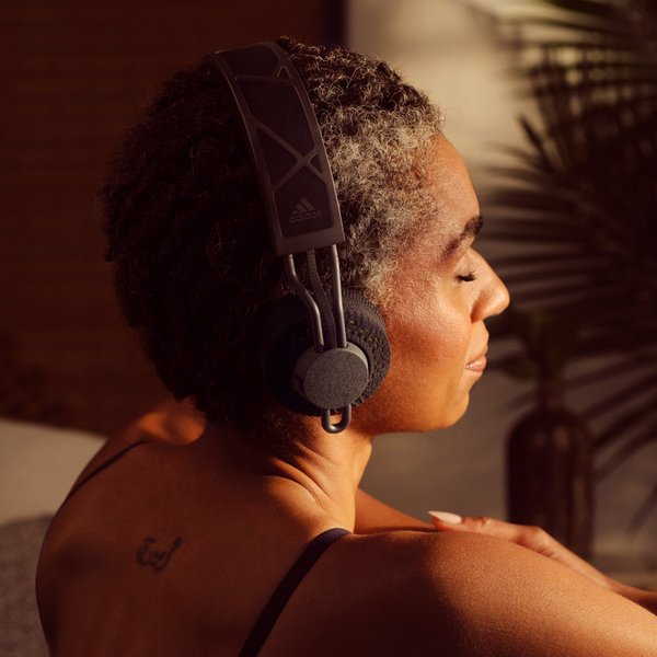 RPT-02 SOL, Adidas, навушники