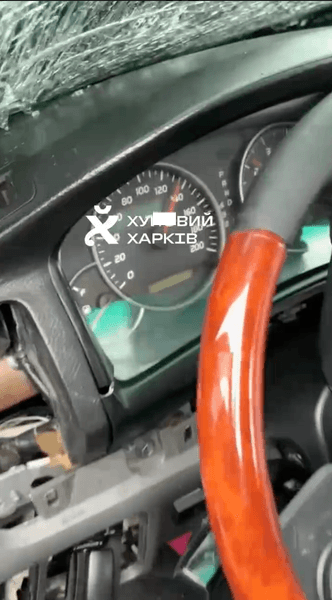Спідометр Toyota Prado, яка влетіла у тролейбус і автобус у Харкові