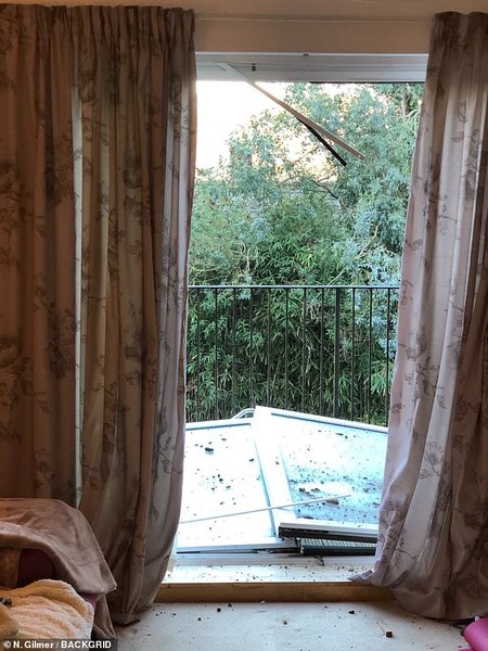 взрыв, бомба, эксетер