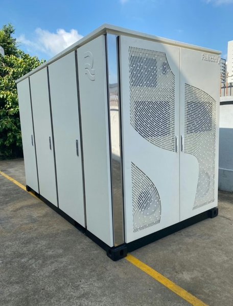 Система АС1 від Relectrify на вулиці