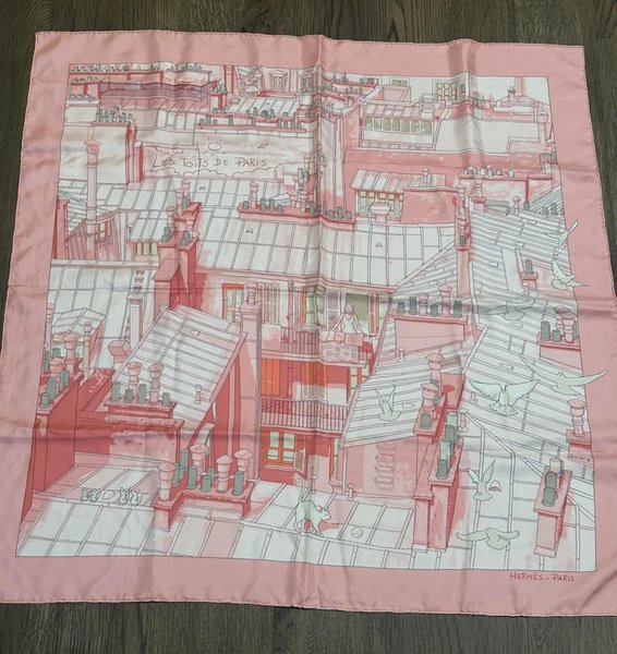 Дизайнерський шарф Hermes, безкоштовні речі, секонд-хенд, знахідка в секонд-хенді, поношені речі, дизайнерські речі