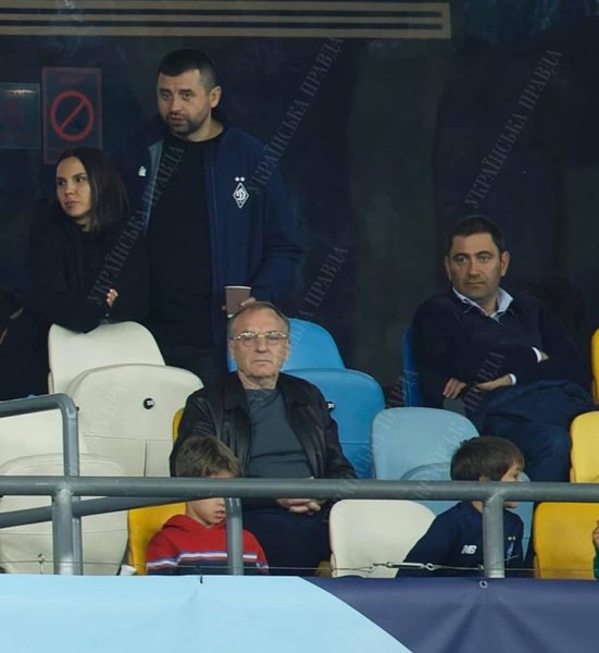 Політики й олігархи на віп-ложі НСК "Олімпійський"