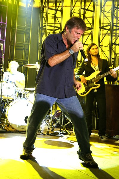 Брюс Дикинсон, сцена