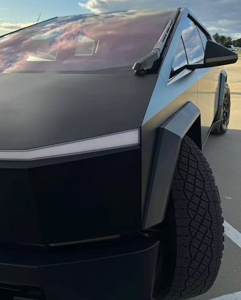 Ким Кардашьян Тесла, Пикап Tesla Cybertruck, Tesla Cybertruck, новая Tesla Cybertruck