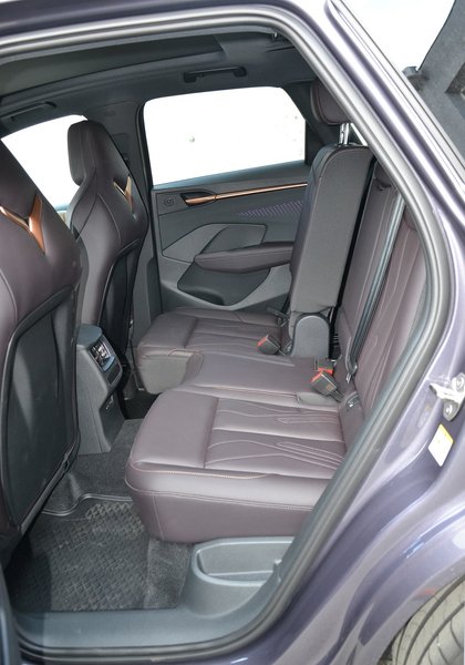 задні сидіння Cupra Terramar, новий Cupra Terramar, Cupra Terramar 2025, кросовер Cupra, Cupra Terramar в Україні