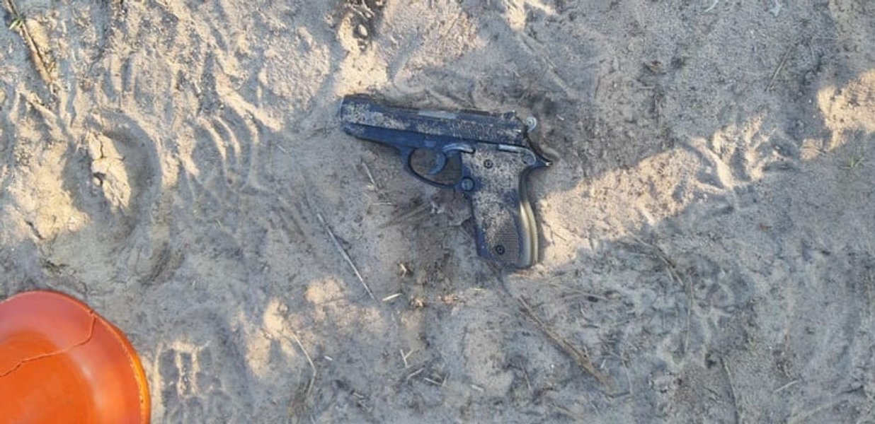 Рубежное, водитель мопеда, граната, пистолет,