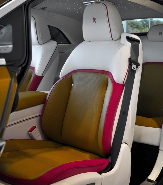 салон Rolls-Royce Spectre салон Rolls-Royce Spectre, новий Rolls-Royce Spectre, електромобіль Rolls-Royce