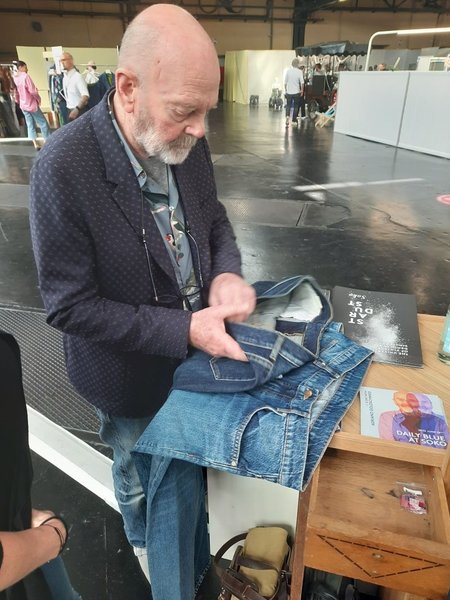 Адриано Гольдшмид джинсы дизайнер