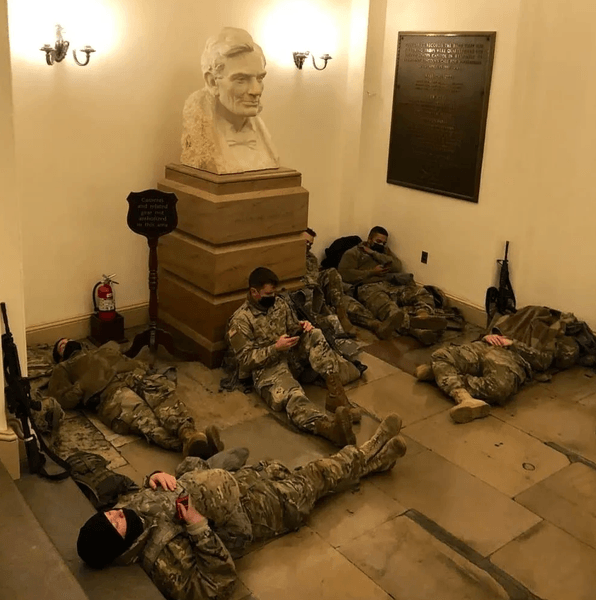 Нацгвардия США в Капитолии