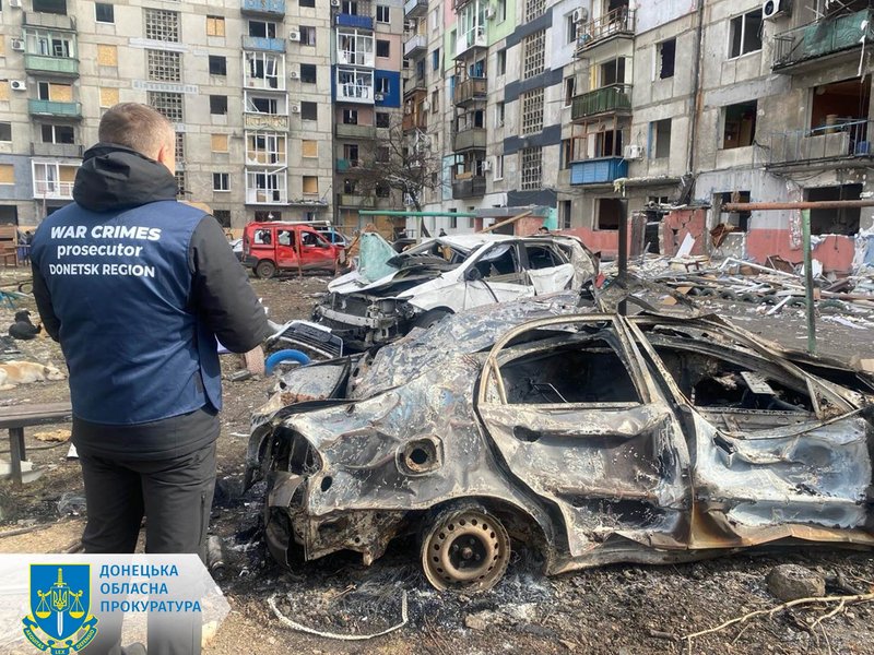 Последствия ракетного удара по Мирнограду 10 марта